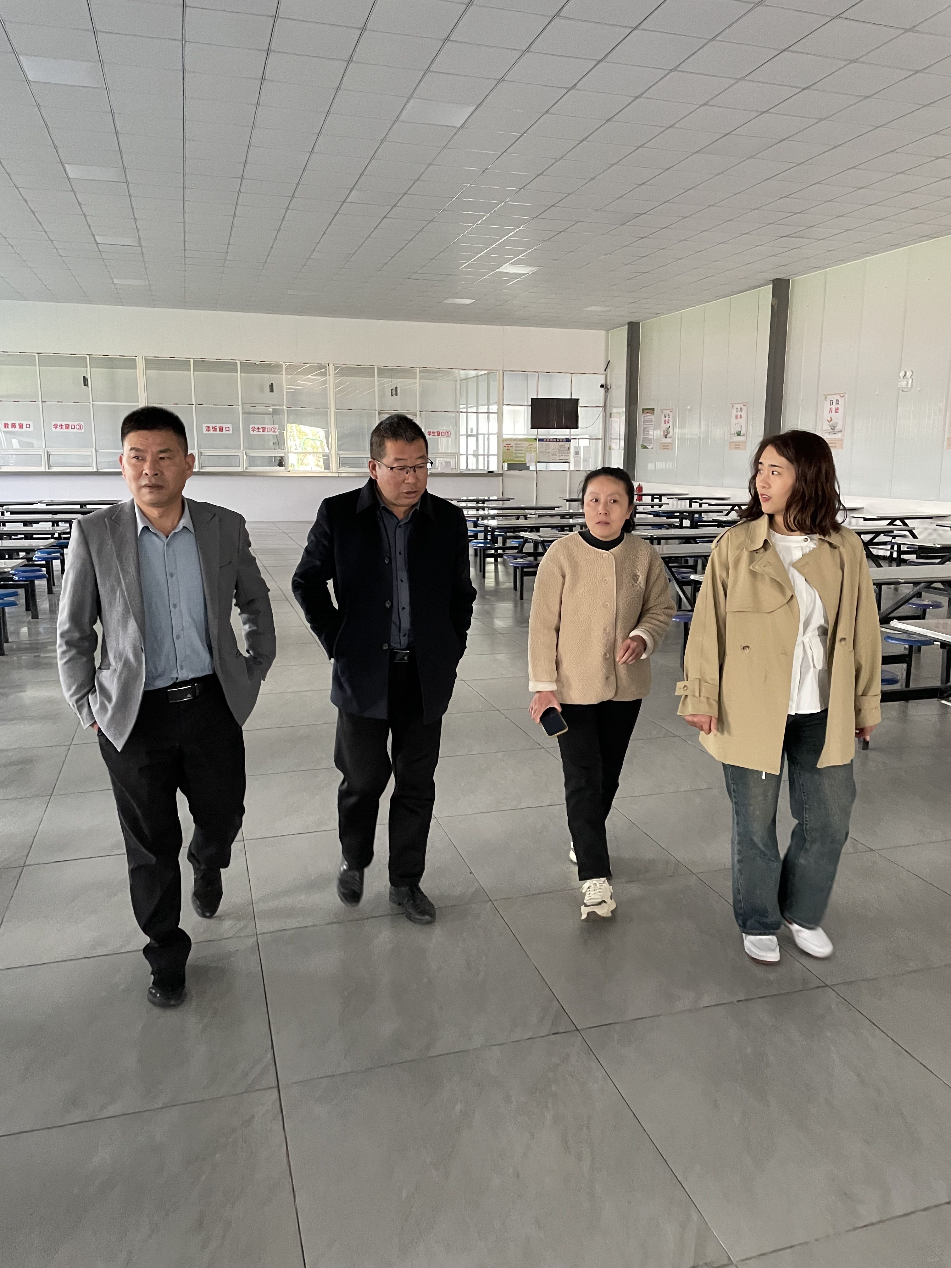 朱忠阳带队开展食品安全检查